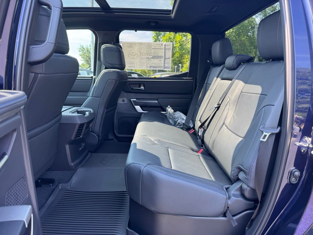 2025 Toyota Tundra Platinum CrewMax photo 9
