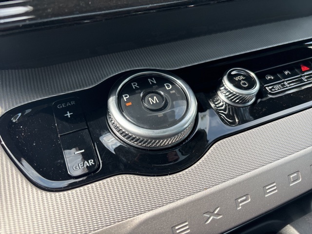 2025 Ford Expedition MAX photo 27
