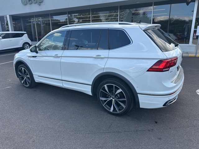 2022 Volkswagen Tiguan SEL Premium R-Line photo 4