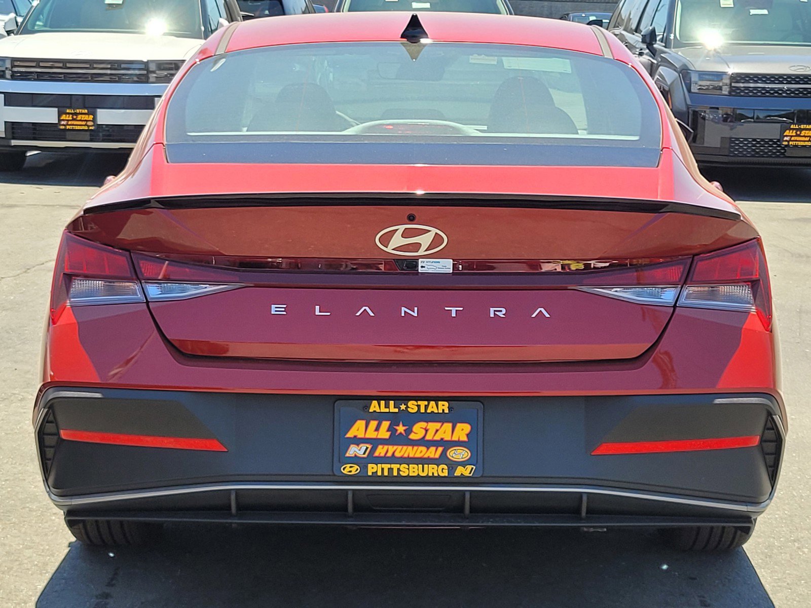 2025 Hyundai Elantra SEL Sport photo 4