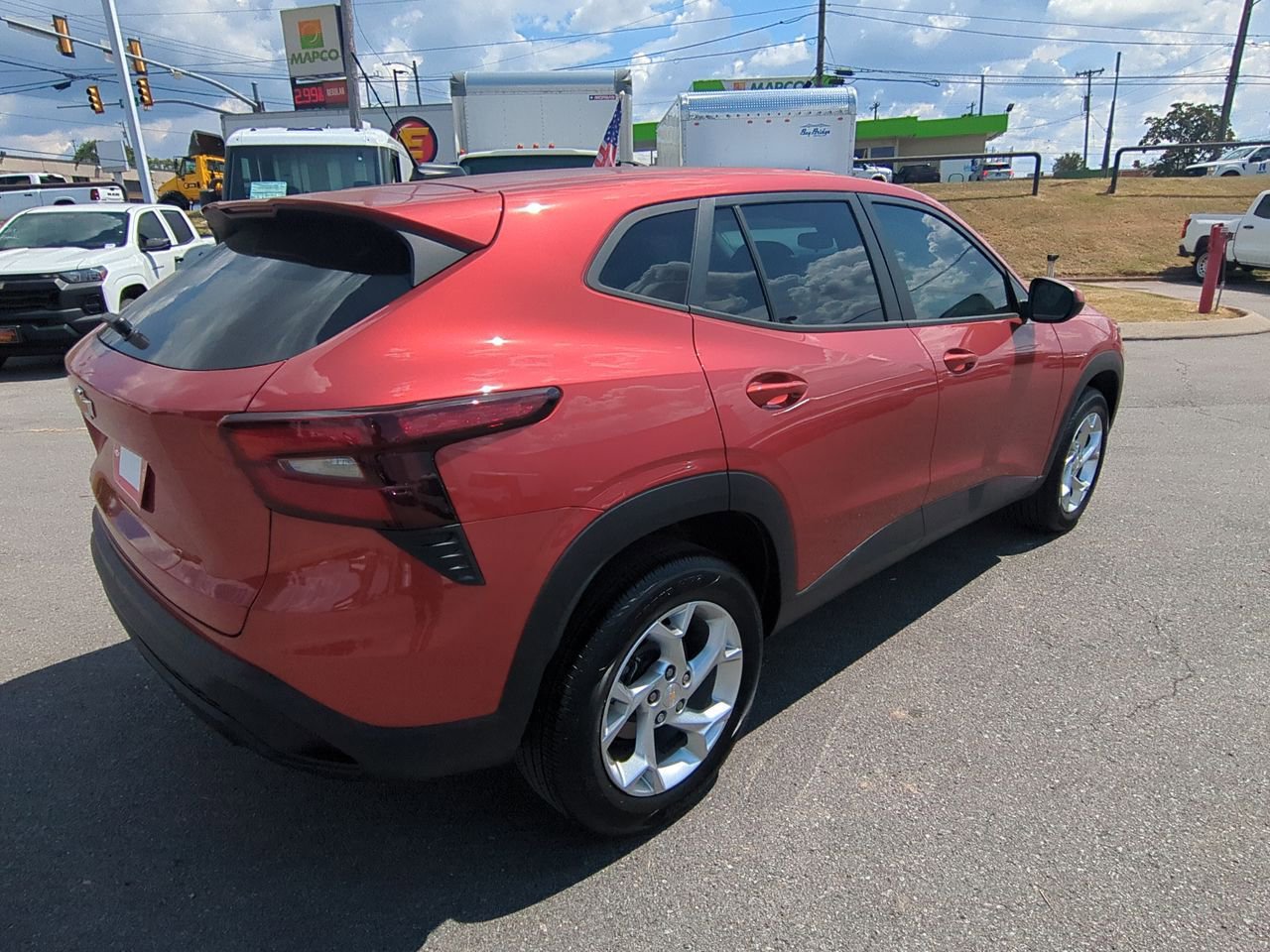2024 Chevrolet Trax LS photo 8