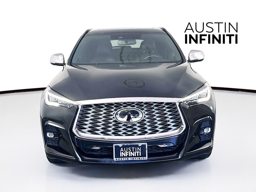 2023 Infiniti QX55 Essential photo 2