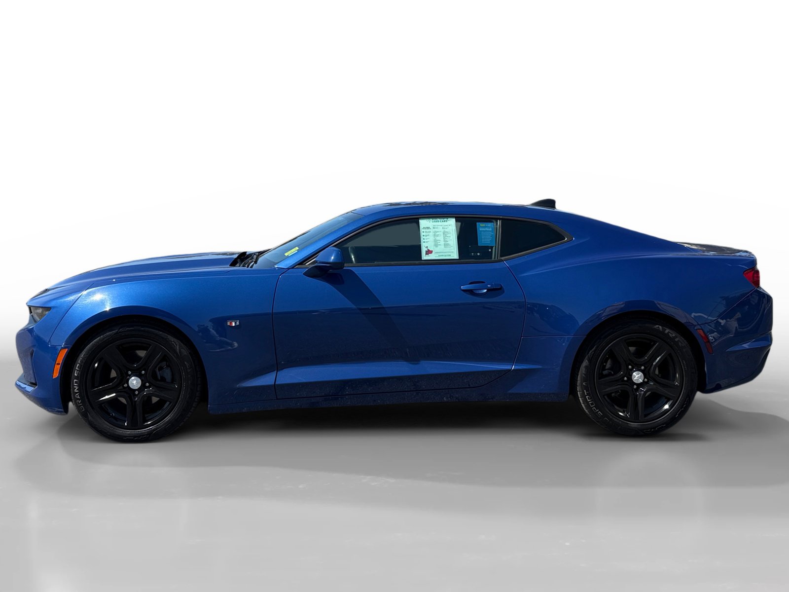 2023 Chevrolet Camaro 1LT photo 2