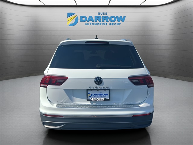 2024 Volkswagen Tiguan Wolfsburg Edition photo 3