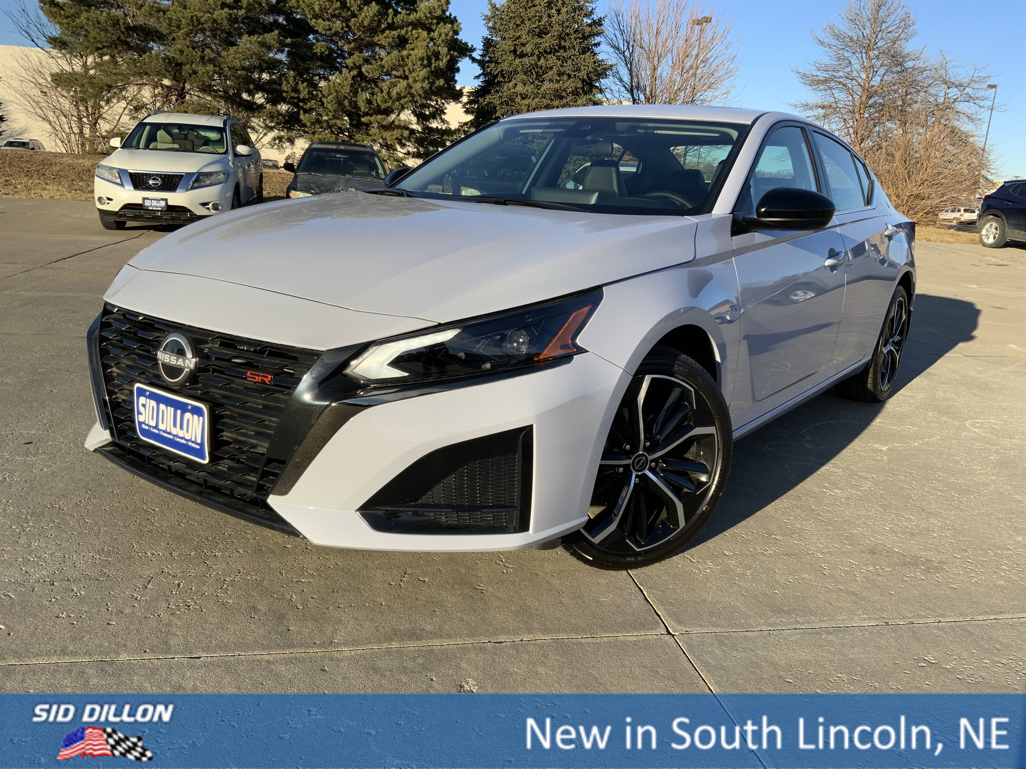 2025 Nissan Altima SR