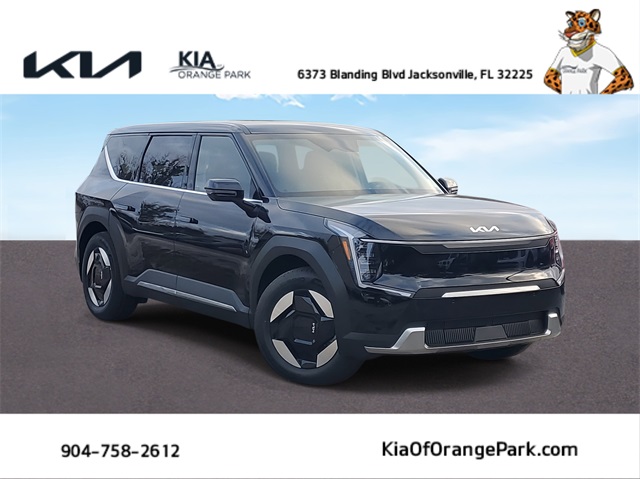 2026 Kia EV9 Light's photo