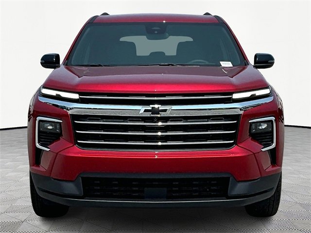 2025 Chevrolet Traverse photo 2