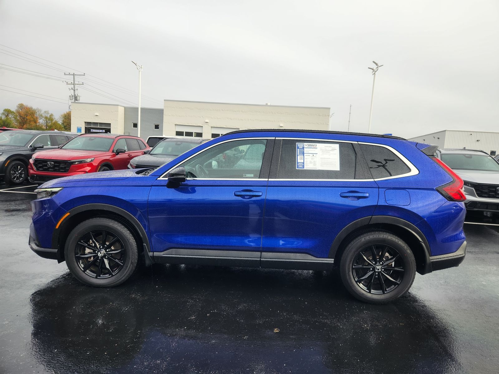 2023 Honda CR-V Hybrid Sport photo 2