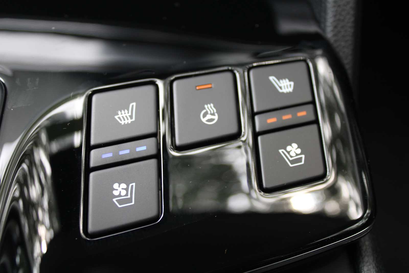 2025 Kia Sportage SX Prestige photo 33