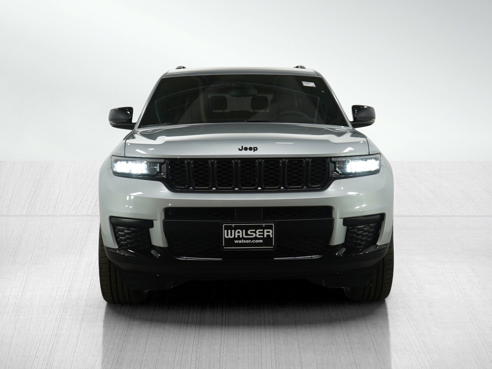 2023 Jeep Grand Cherokee Altitude photo 7