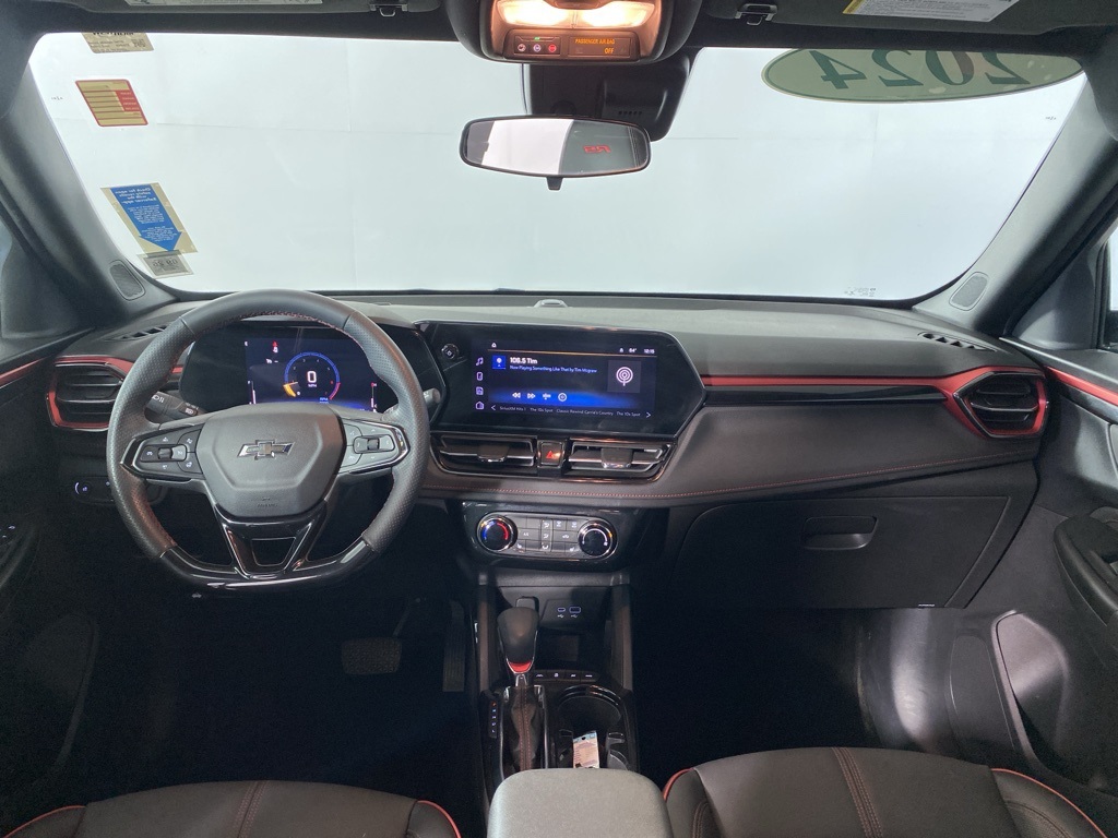 2024 Chevrolet Trailblazer RS photo 2