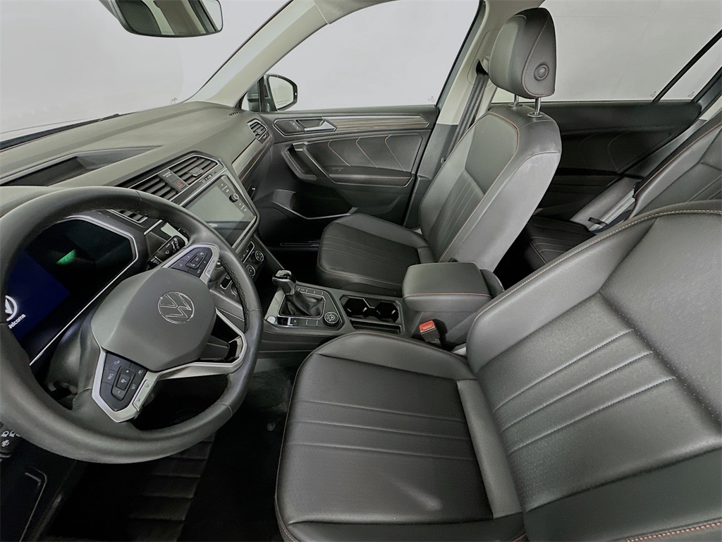 2024 Volkswagen Tiguan Wolfsburg Edition photo 4