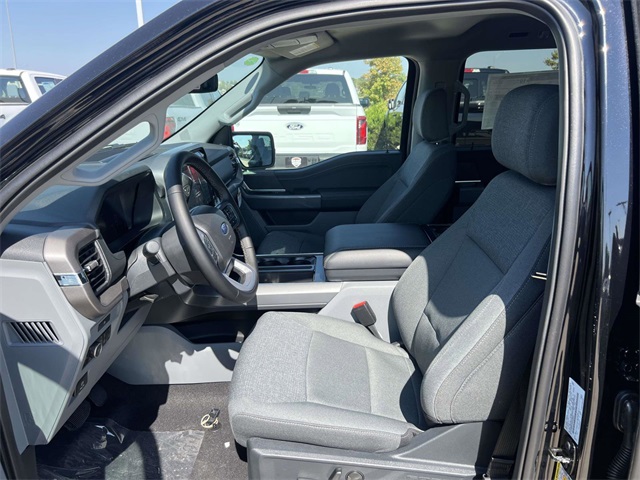2025 Ford F-150 XLT photo 9