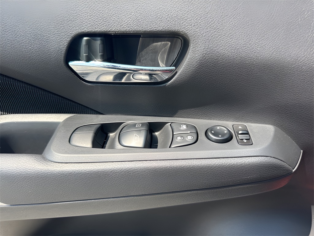 2023 Nissan Kicks SV photo 21
