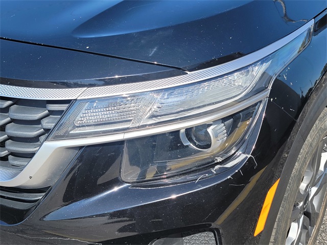 2022 Kia Seltos LX photo 9