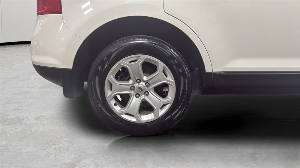 2013 Ford Edge SE photo 46