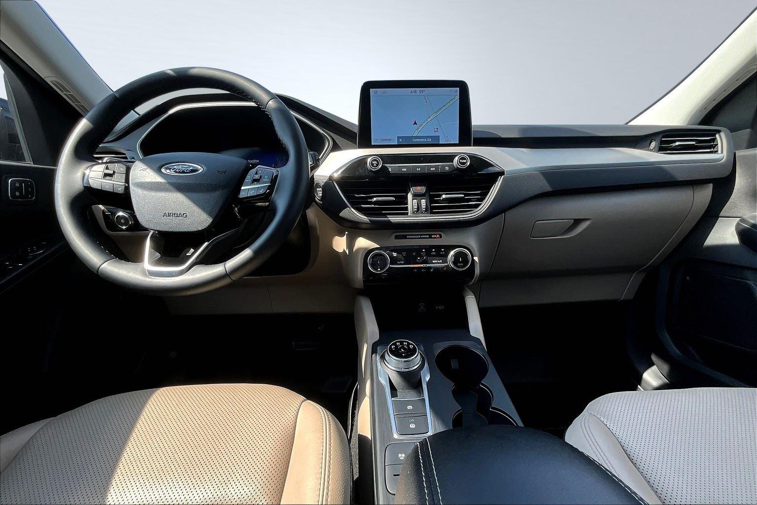 2022 Ford Escape SEL photo 7