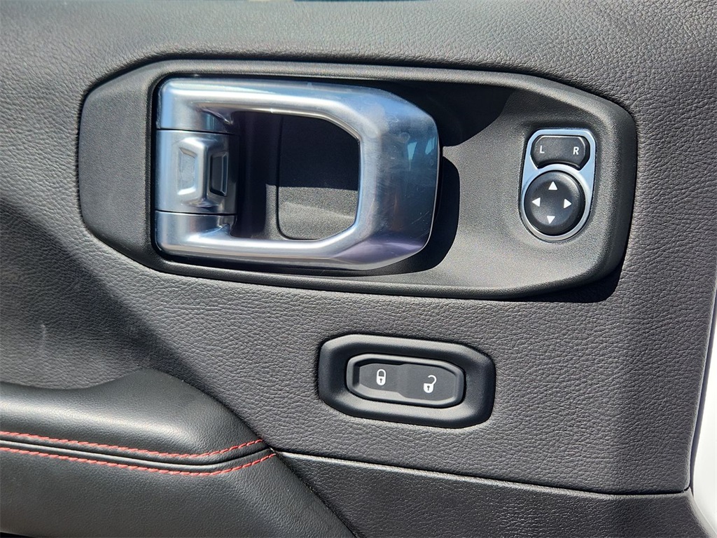 2024 Jeep Wrangler Rubicon 392 photo 10