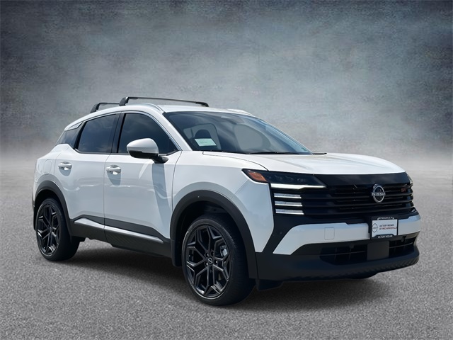 2025 Nissan Kicks SR AWD's photo