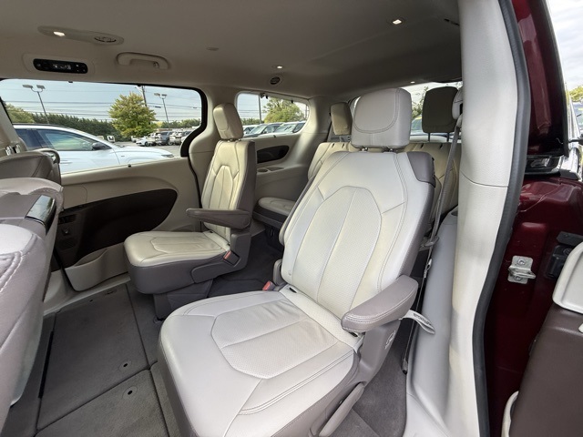 2018 Chrysler Pacifica Touring Plus photo 15