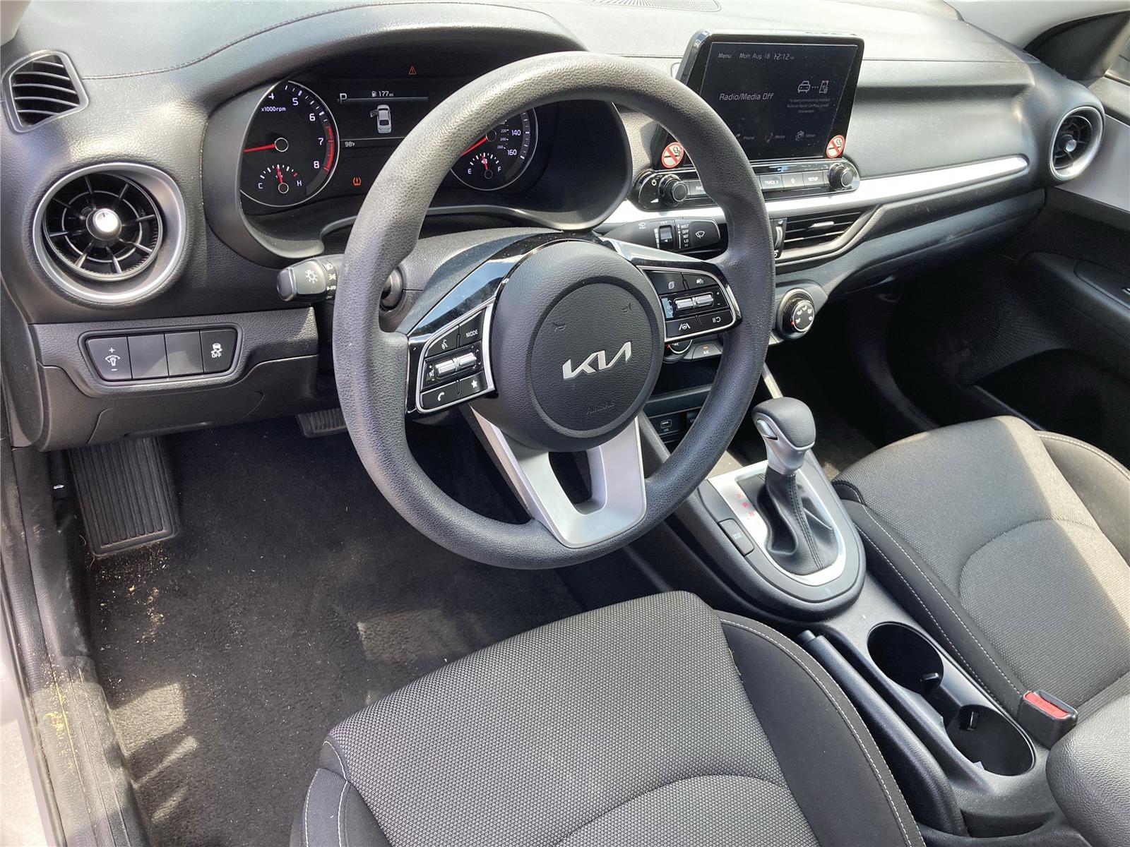 2023 Kia Forte LXS photo 12