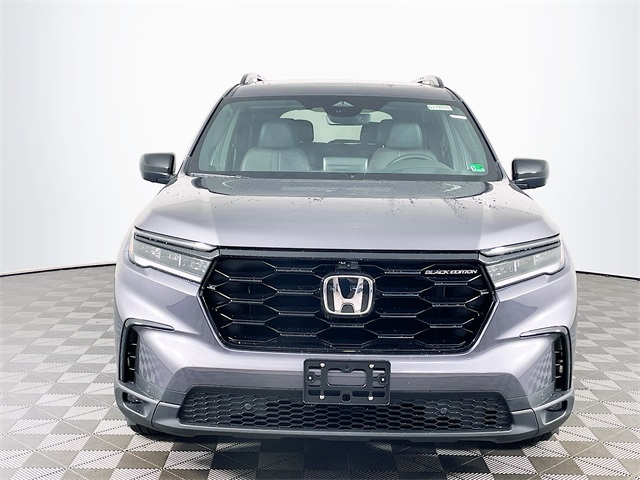 2025 Honda Pilot Black Edition photo 2