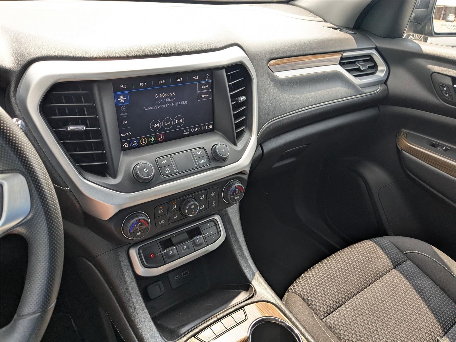 2023 Gmc Acadia SLE photo 20