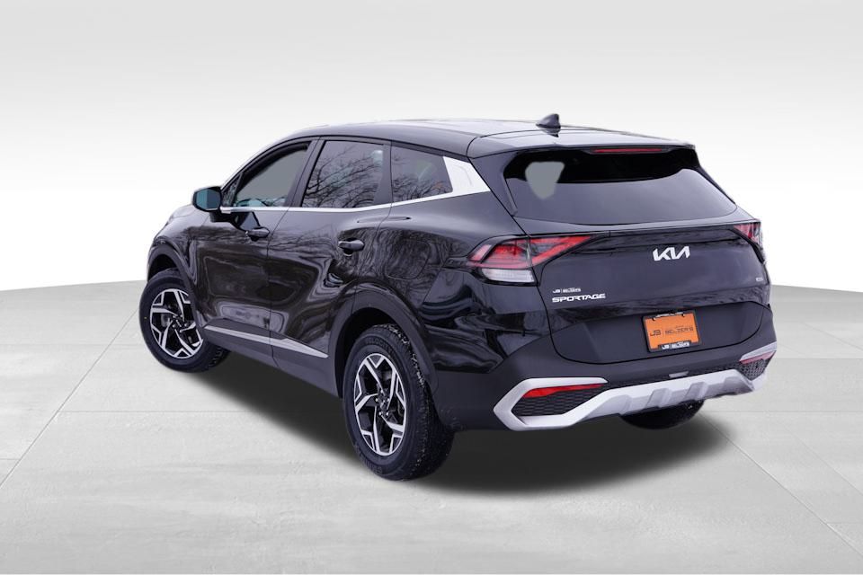 2023 Kia Sportage LX photo 4