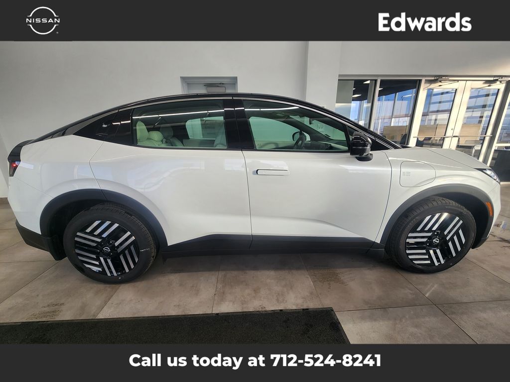 2026 Nissan LEAF SV+'s photo