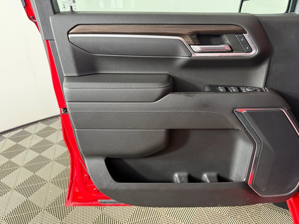 2022 Chevrolet Silverado 1500 LT photo 17