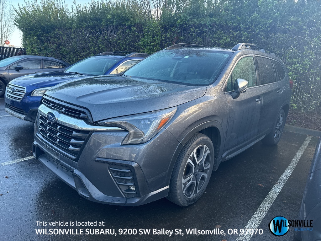 2023 Subaru Ascent Limited's photo
