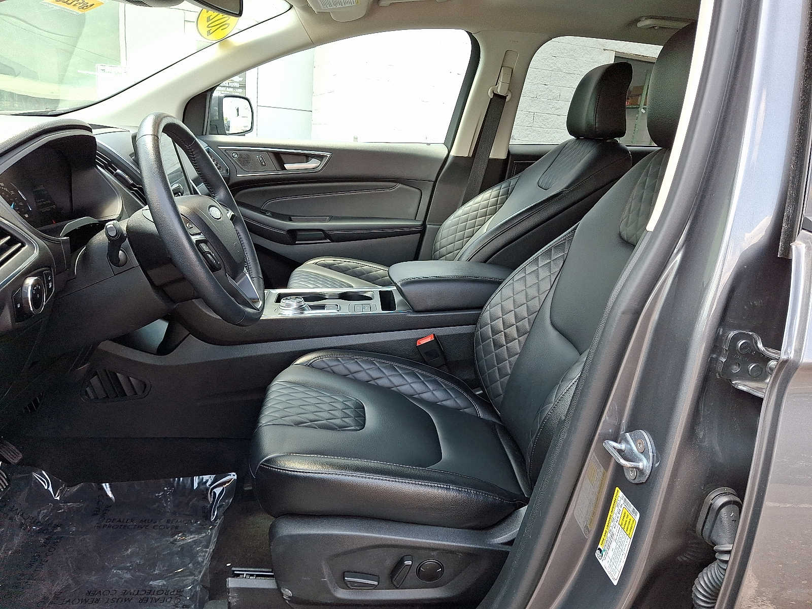 2024 Ford Edge Titanium photo 13