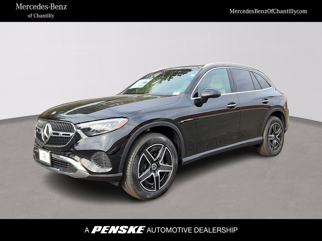 2026 Mercedes-Benz GLC Base's photo