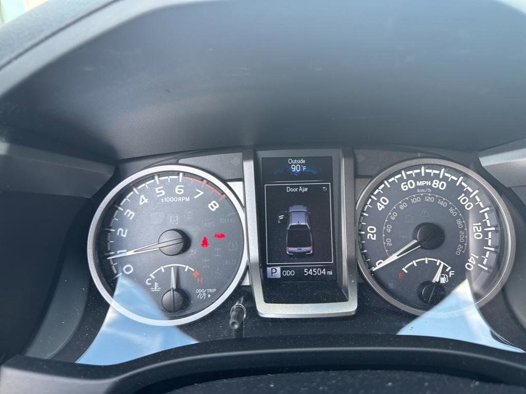 2018 Toyota Tacoma SR5 photo 4