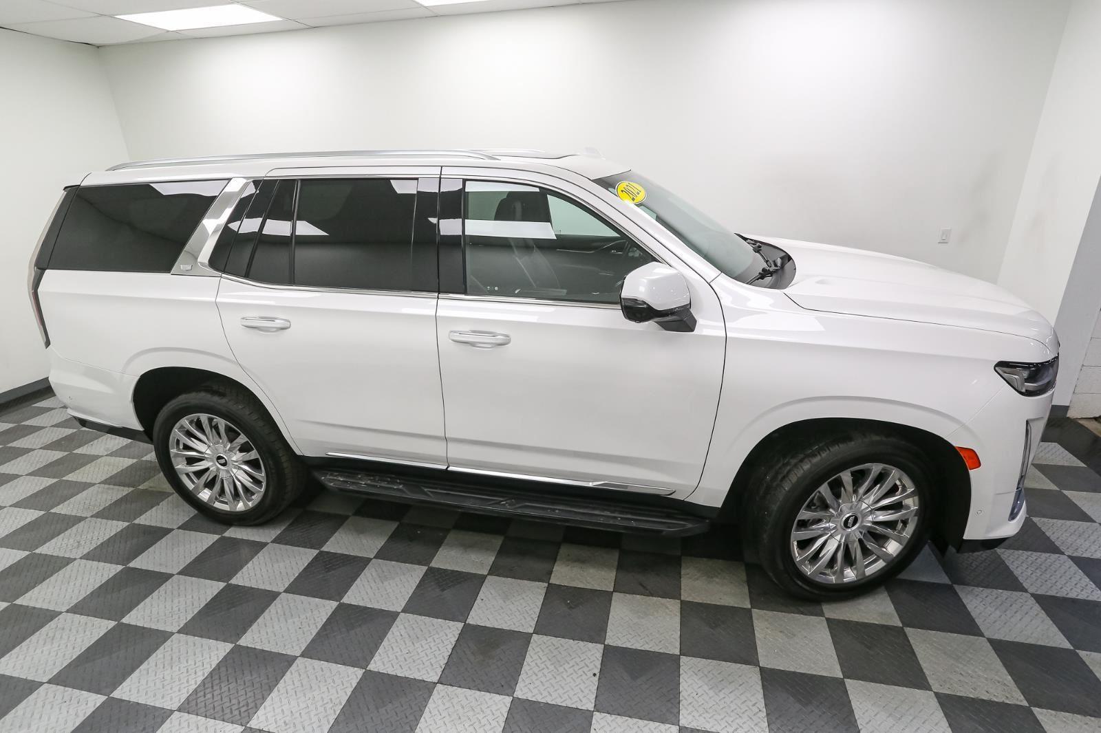 2021 Cadillac Escalade Premium Luxury photo 4