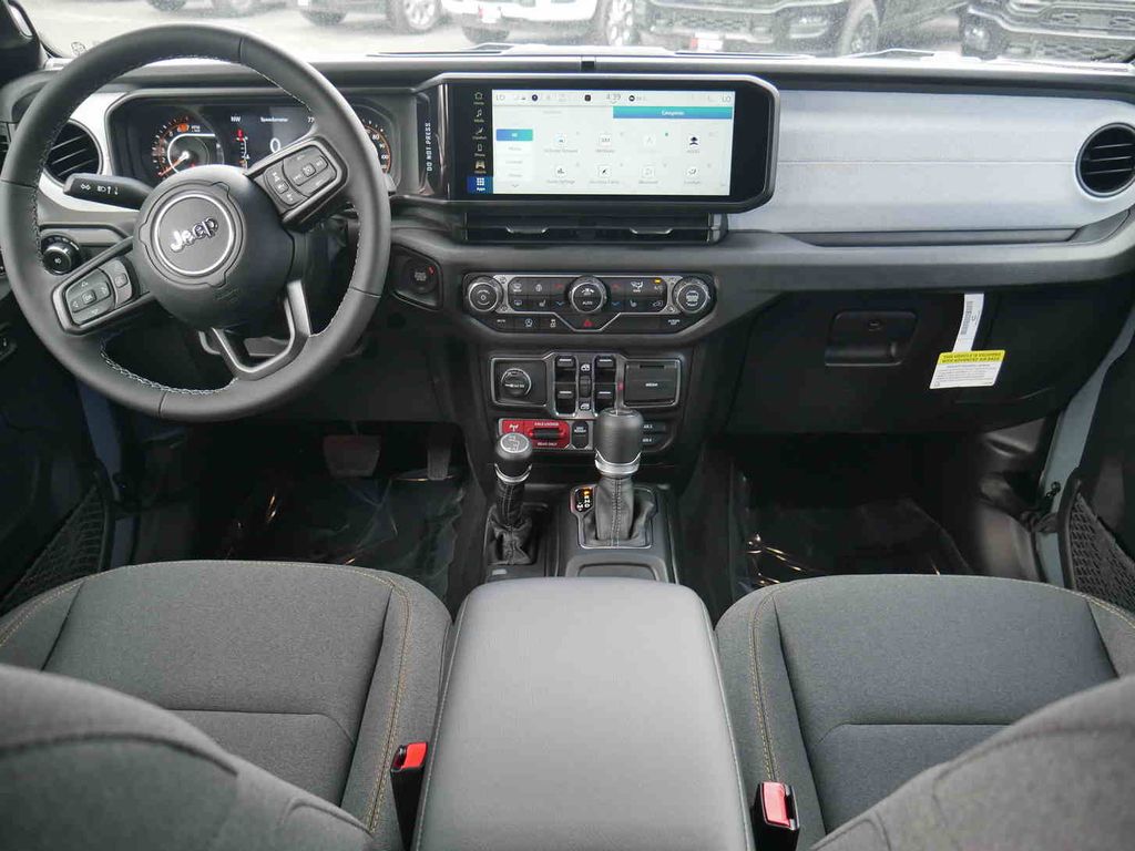 2025 Jeep Wrangler Willys photo 4