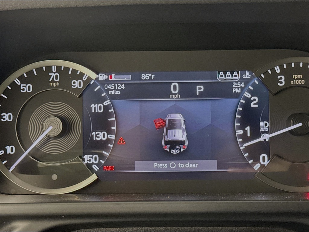2023 Land Rover Defender 110 SE photo 9