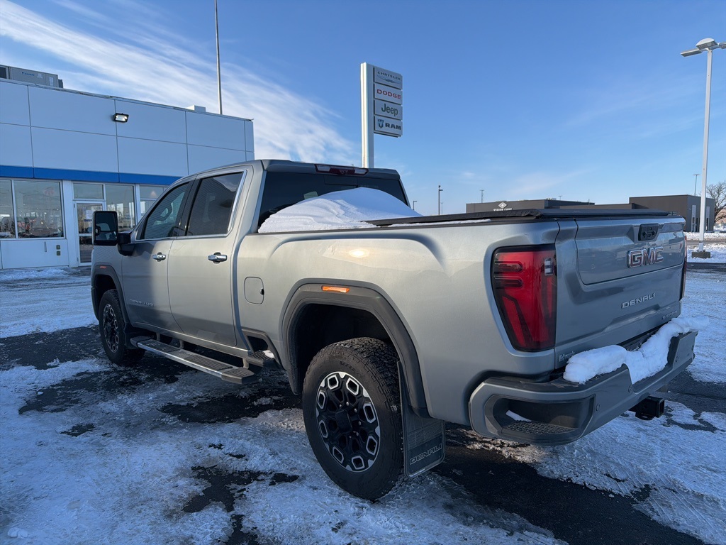 2024 Gmc Sierra 3500 HD Denali photo 4