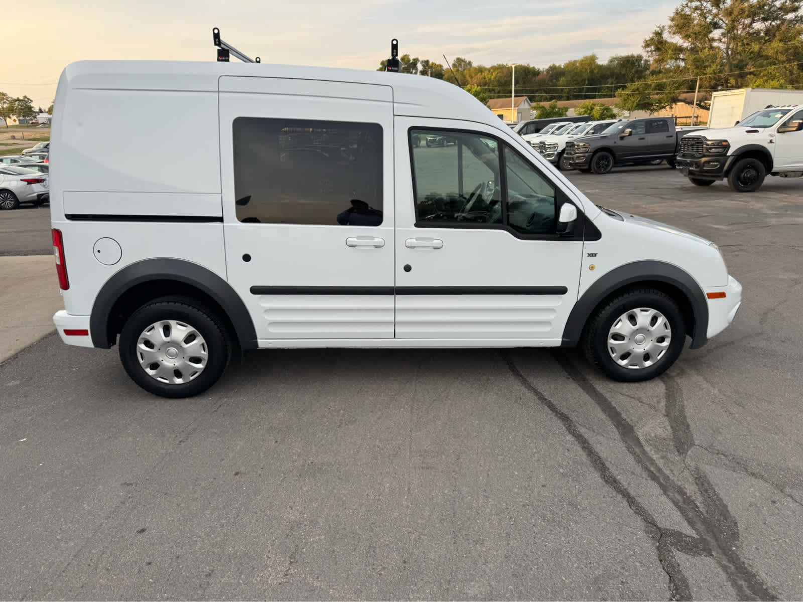 2013 Ford Transit Connect XLT photo 2