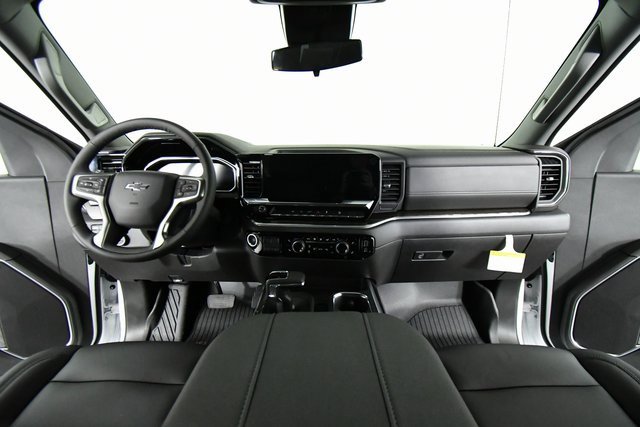 2026 Chevrolet Silverado 1500 RST photo 17