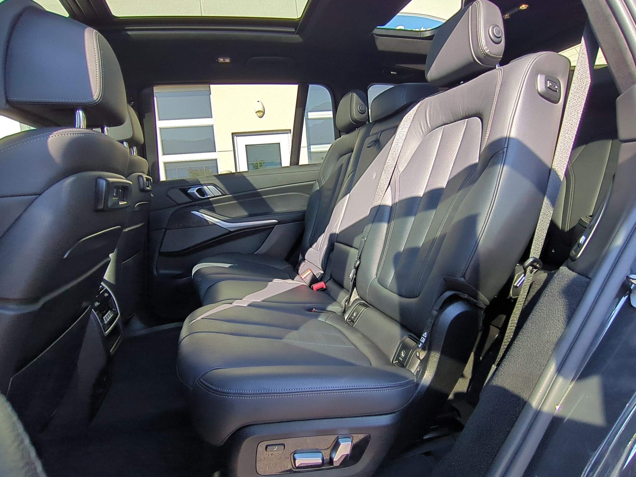 2021 Bmw X7 M50i photo 29