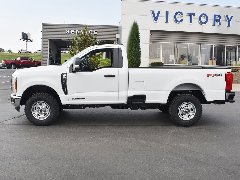 2025 Ford F-250 XL photo 2