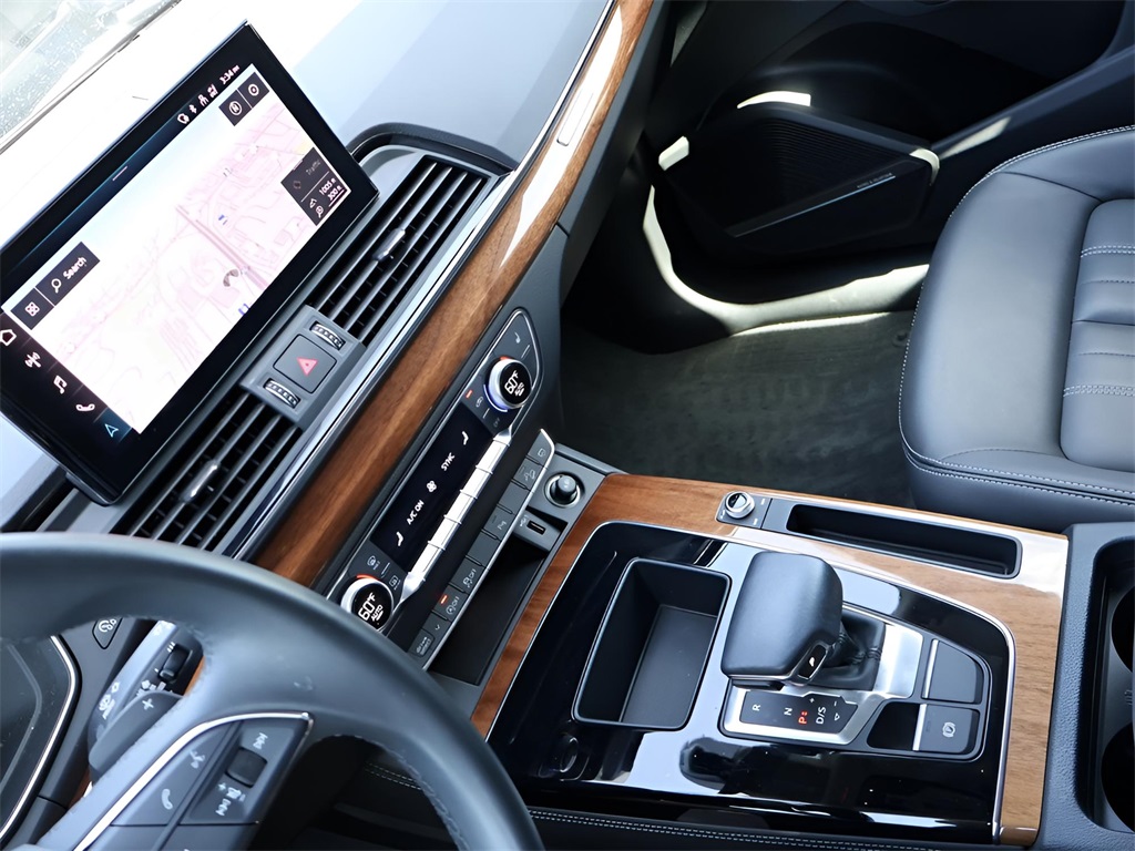 2023 Audi Q5 40 Premium Plus photo 19