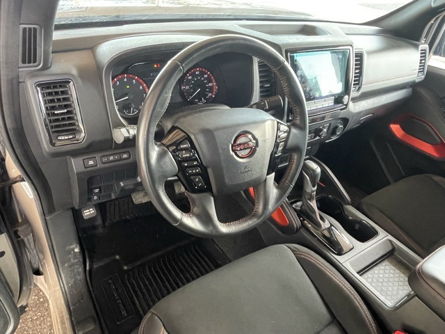 2024 Nissan Frontier PRO-X photo 12