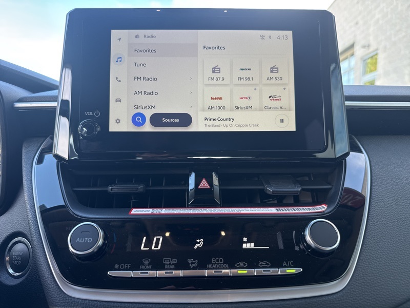2025 Toyota Corolla LE photo 25
