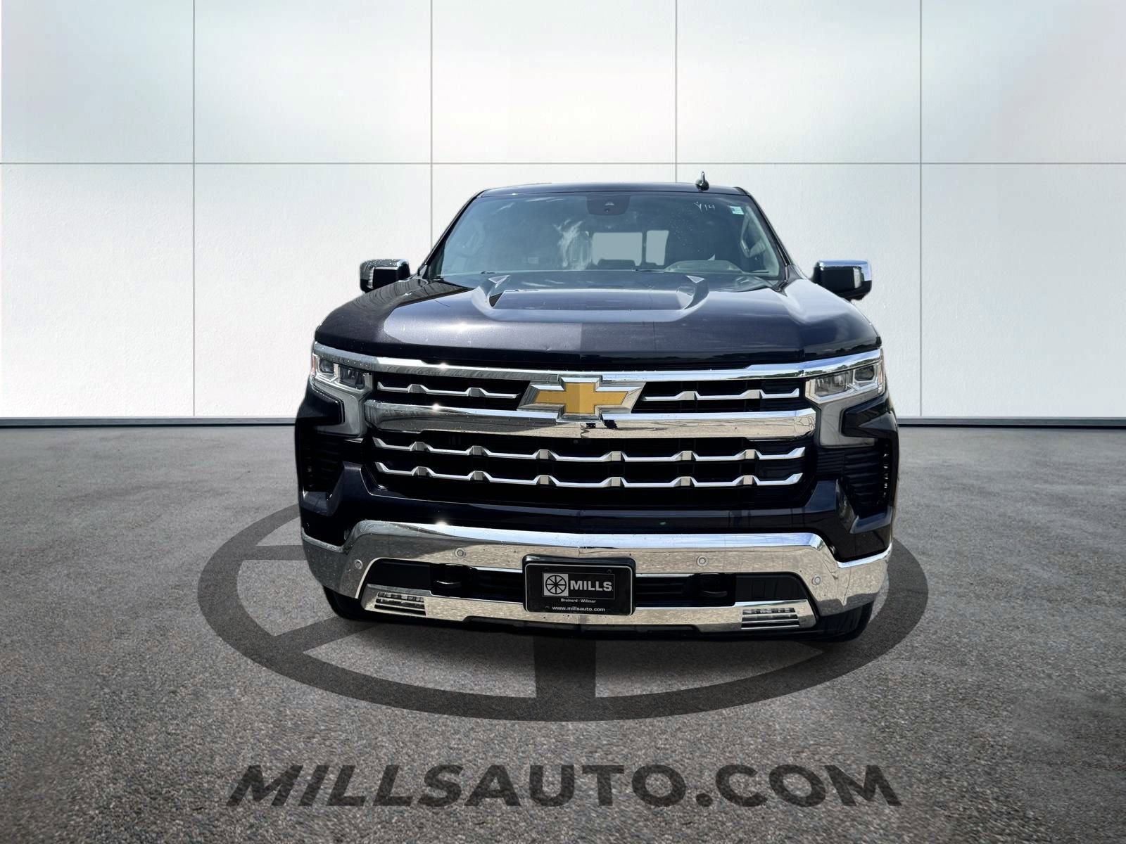 Used 2023 Chevrolet Silverado 1500 LTZ with VIN 2GCUDGEDXP1141991 for sale in Baxter, Minnesota