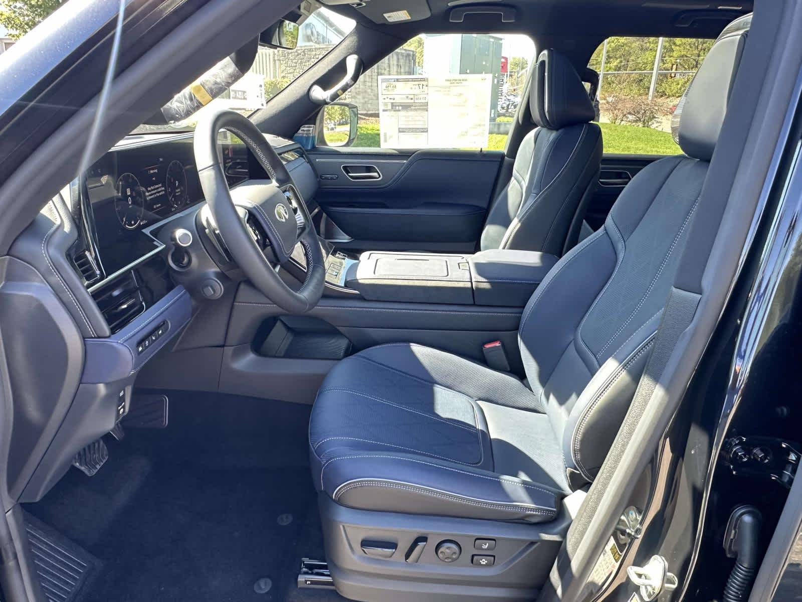 2026 Infiniti QX80 Sensory photo 10
