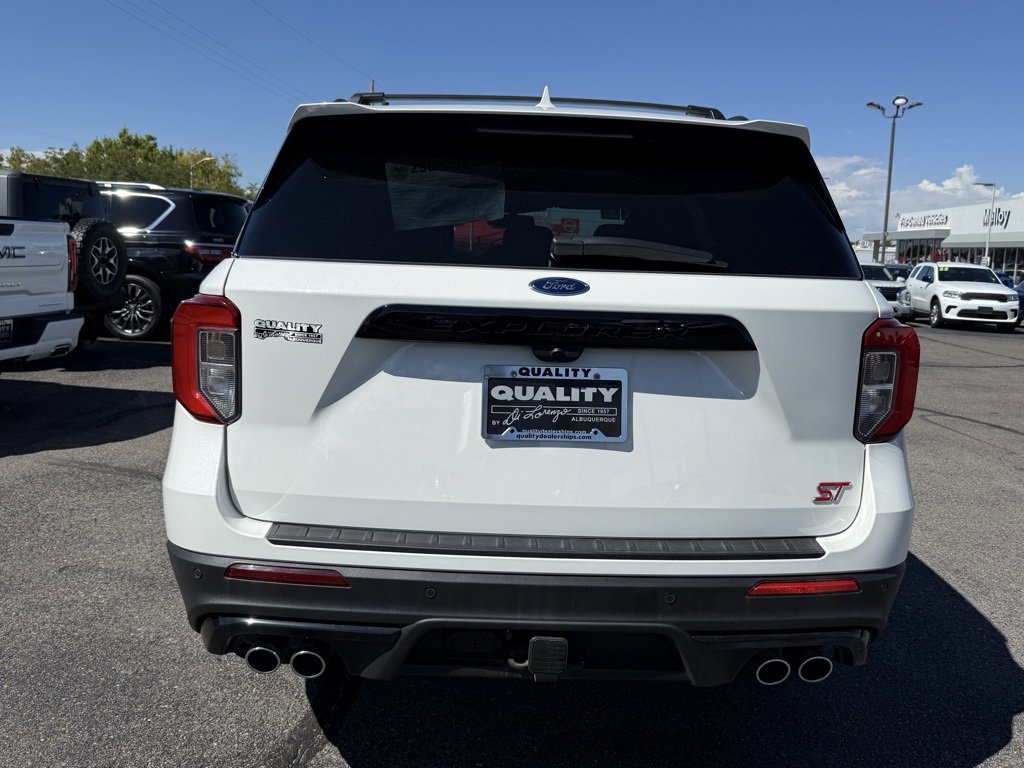 2022 Ford Explorer ST photo 4