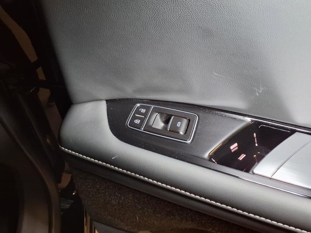 2025 Cadillac Optiq Sport photo 14