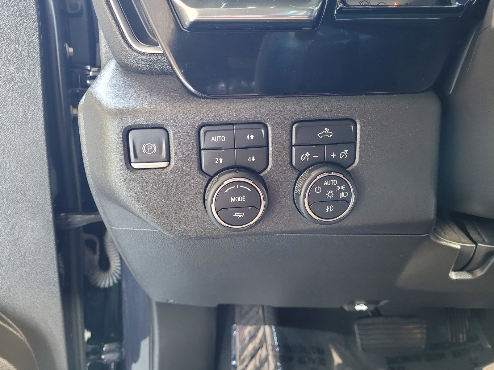 2022 Chevrolet Silverado 1500 LT Trail Boss photo 22